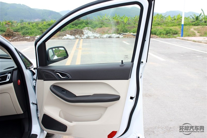 2015款 1.8L 手動寬悅版