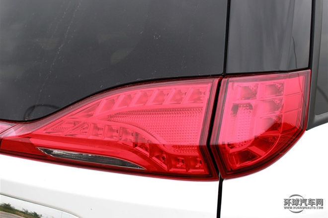 2015款 1.8L 手動寬悅版