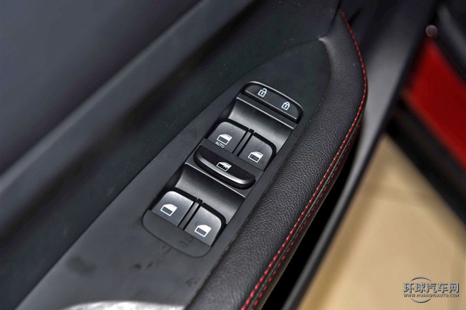 2015款 1.5L 手動精英型