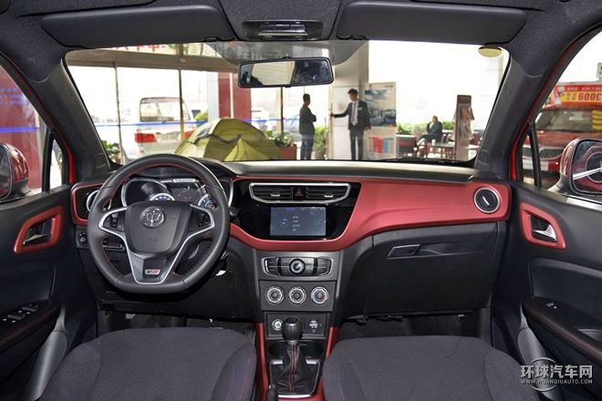 2015款 1.5L 手動精英型