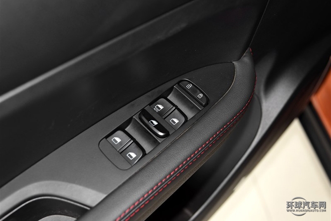 2015款 1.5L 自動(dòng)舒適型