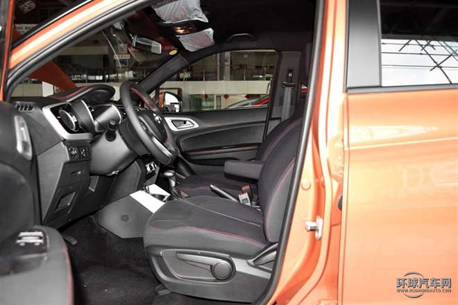 2015款 1.5L 自動舒適型