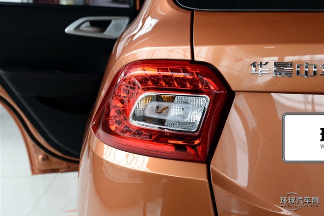 2015款 1.5L 自動舒適型