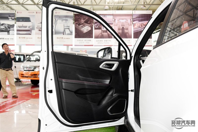 2015款 1.5T 手動都市型