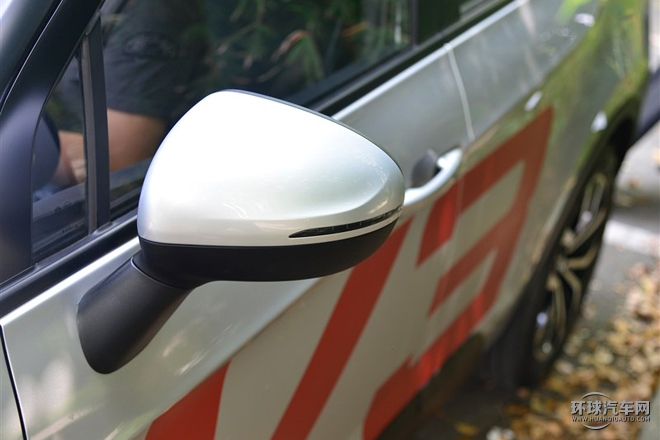 2015款 1.5T 自動(dòng)旗艦型