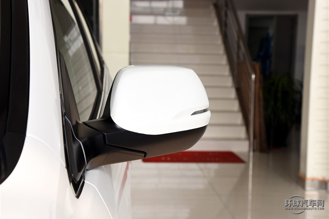 2015款 2.0L 兩驅都市版