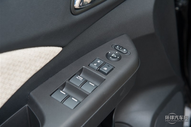 2015款 2.0L 四驅風尚版