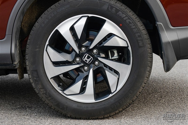 2015款 2.4L 四驅尊貴版