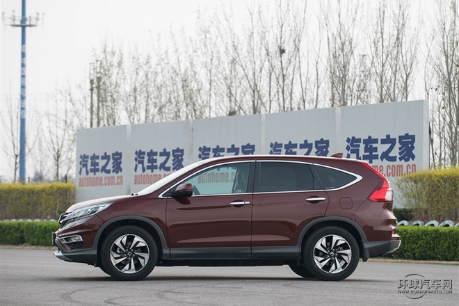2015款 2.4L 四驅尊貴版