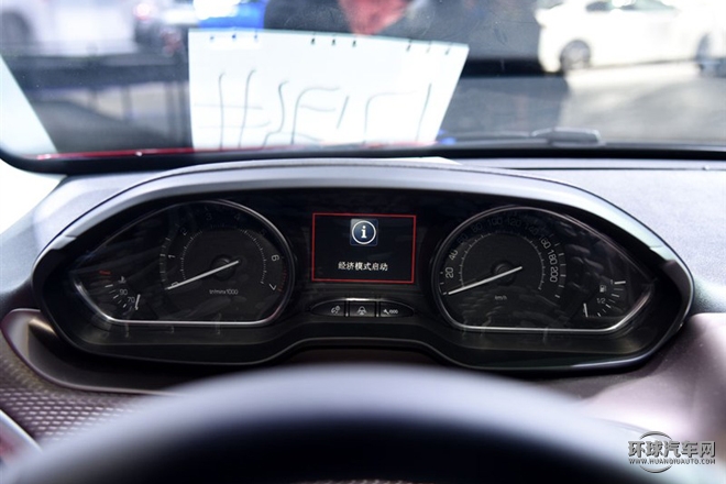 2015款 1.6THP 自動(dòng)領(lǐng)航版