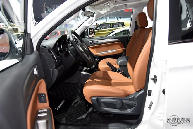 2015款 2.8T 四驅(qū)柴油尊享版5座