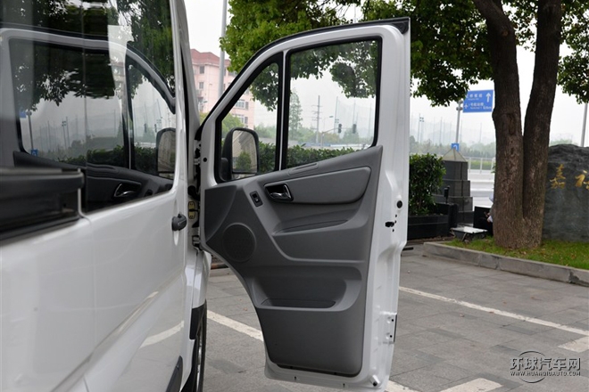 2015款 2.8T短軸商運(yùn)版ISF2.8s4129P