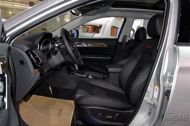 2015款 2.0T 自動兩驅尊貴型