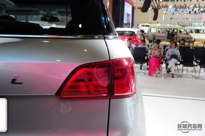 2015款 2.0T 自動兩驅(qū)尊貴型