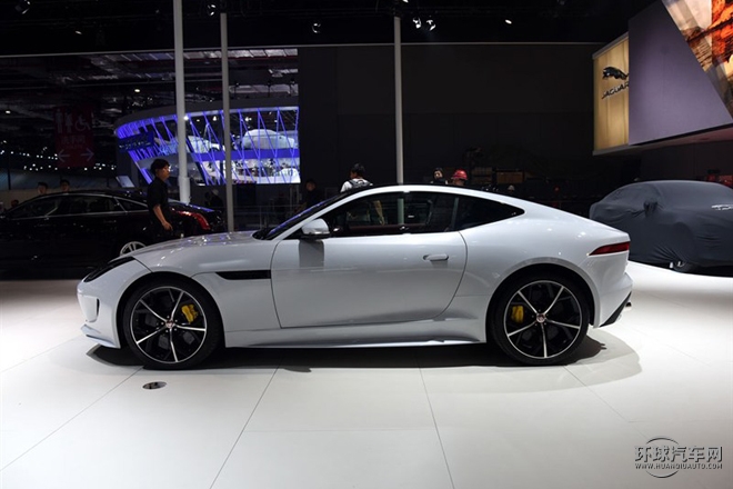 2016款 5.0T R 四驅(qū)硬頂版