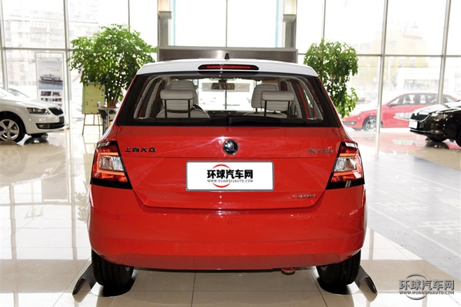 2015款 1.4L 自動(dòng)創(chuàng)行版