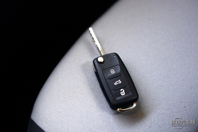 2015款 1.4L 自動前行版