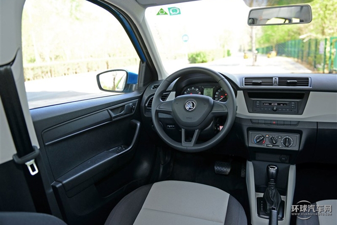 2015款 1.4L 自動前行版