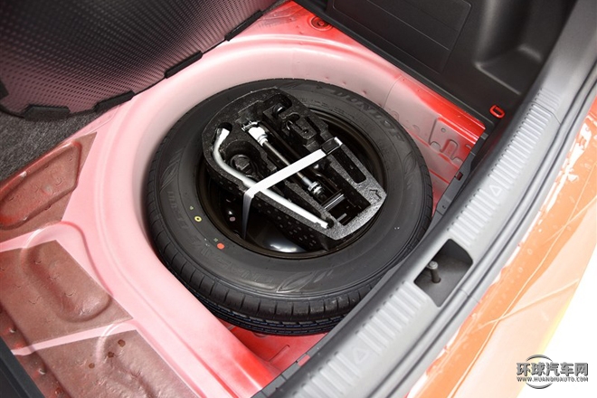 2015款 1.6L 自動創行版