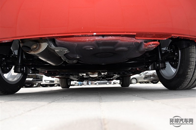 2015款 1.6L 自動創行版