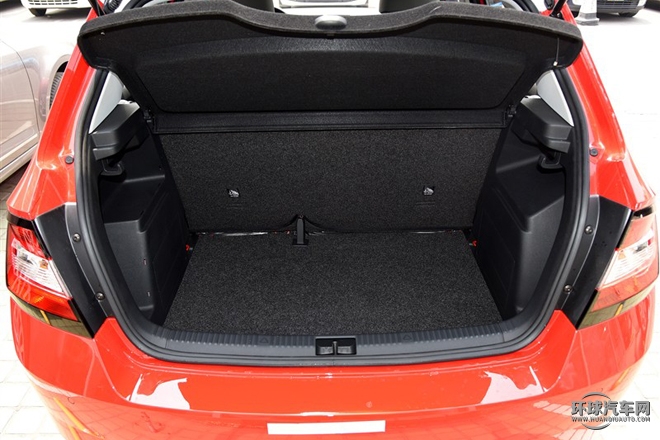 2015款 1.6L 自動(dòng)創(chuàng)行版