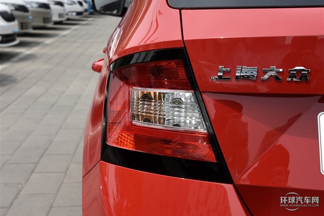 2015款 1.6L 自動創(chuàng)行版