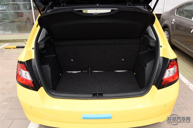 2015款 1.6L 自動運(yùn)動版