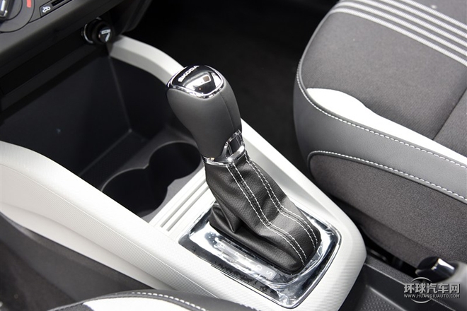 2015款 1.6L 自動運動版