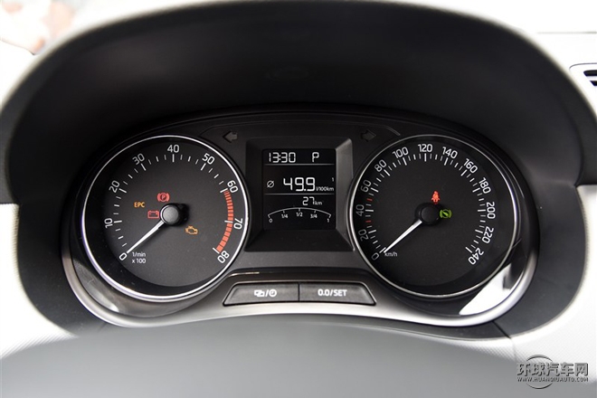 2015款 1.6L 自動運動版