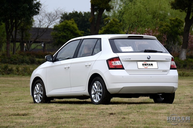 2015款 1.6L 自動(dòng)智行版