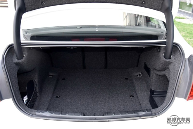 2015款 320i 超悅版運動設計套裝