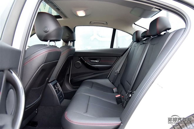 2015款 320i 超悅版運(yùn)動(dòng)設(shè)計(jì)套裝