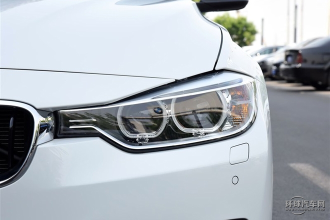 2015款 320i 超悅版運(yùn)動(dòng)設(shè)計(jì)套裝