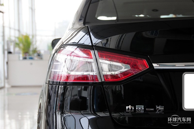 2015款 1.8T 自動豪華型