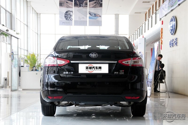 2015款 1.8T 自動豪華型