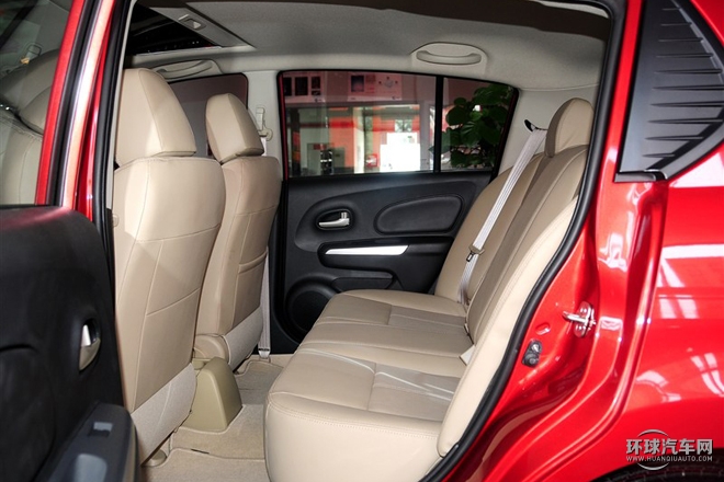 2015款 1.6L 手動北斗導航版