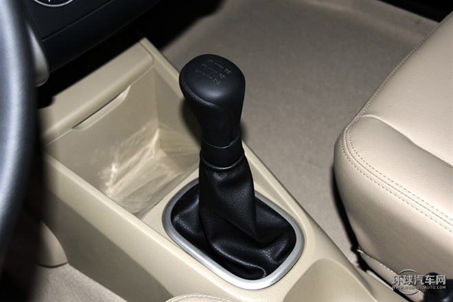 2015款 1.6L 手動(dòng)豪華版