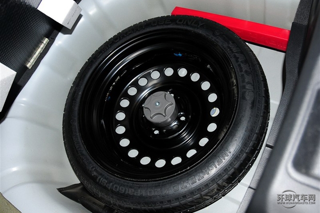 2015款 1.6L 手動(dòng)時(shí)尚版