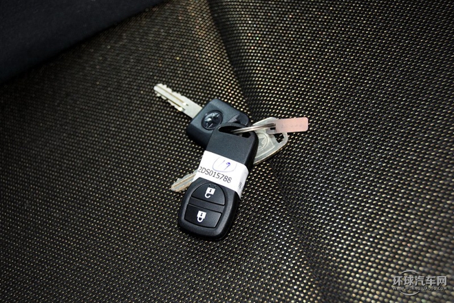 2015款 1.6L 手動時尚版