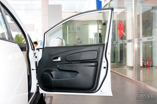 2015款 1.6L 手動時尚版