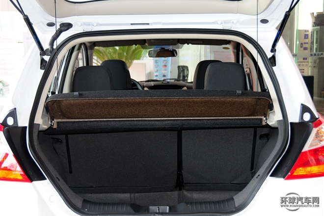 2015款 1.6L 手動時尚版