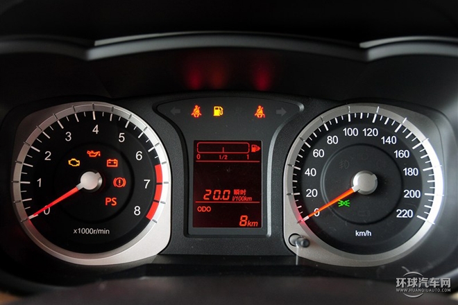 2015款 1.6L 手動時尚版