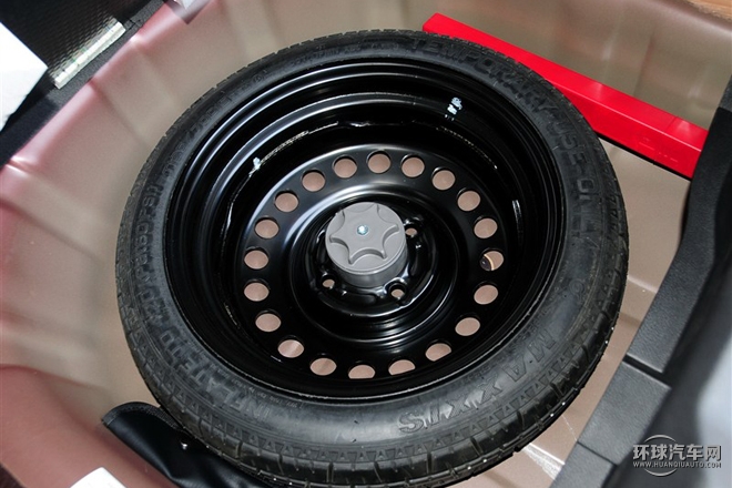 2015款 1.6L 自動(dòng)時(shí)尚版