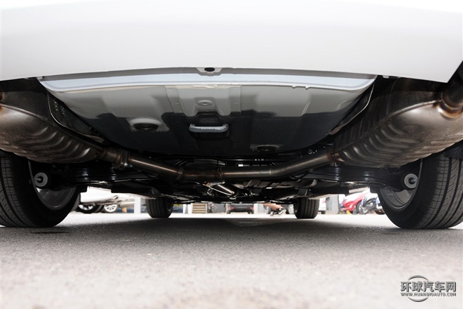 2015款 經典 2.0L 自動領先版