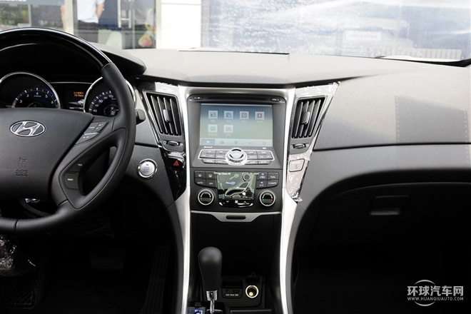 2015款 經(jīng)典 2.4L 自動豪華版 國V