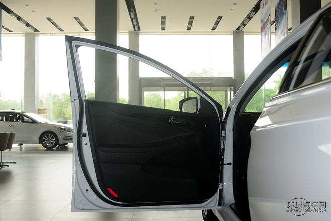 2015款 經典 2.4L 自動領先版 國IV