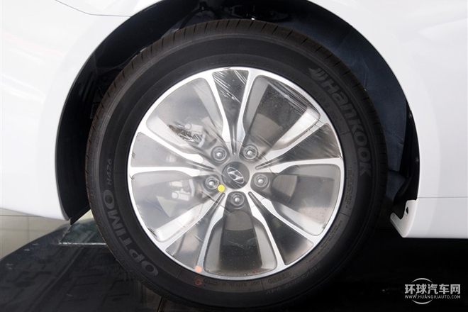 2015款 經(jīng)典 2.4L 自動領(lǐng)先版 國V