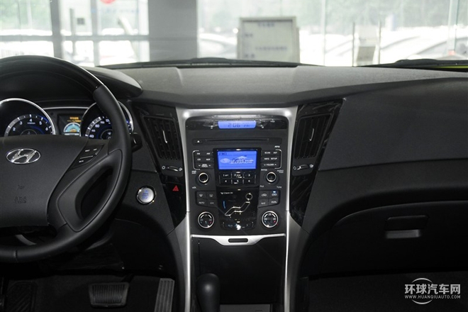 2015款 經典 2.4L 自動領先版 國V