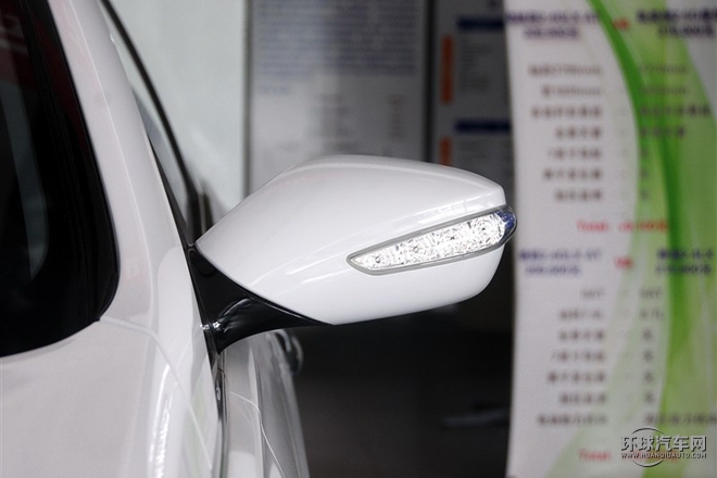 2015款 經典 2.4L 自動領先版 國V