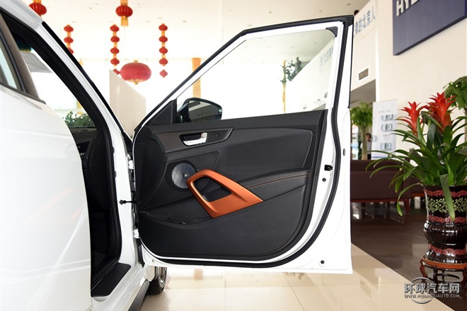 2015款 1.6T 自動豪華版